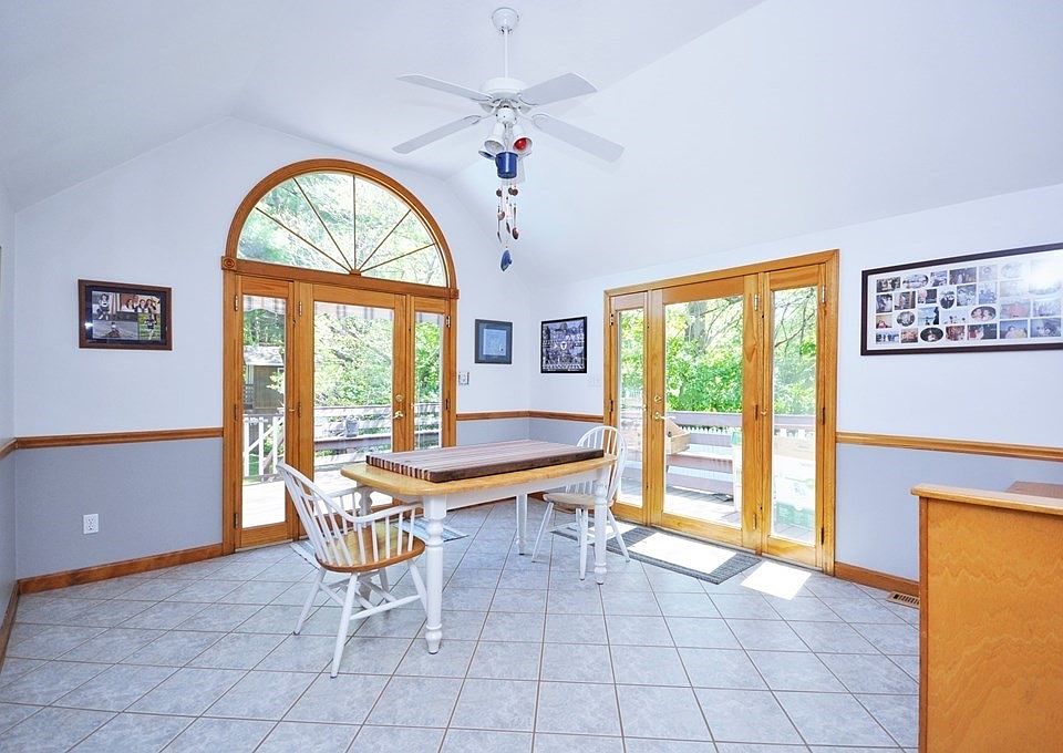 415 Elm St, East Bridgewater, MA 02333 Zillow