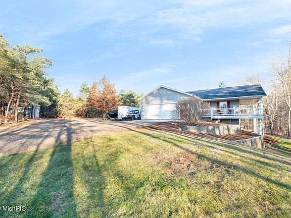 3rd image of 7297 Rolling Pines Dr