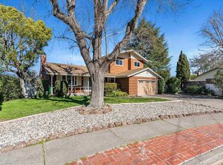 6 Hillswood Dr, Novato, CA