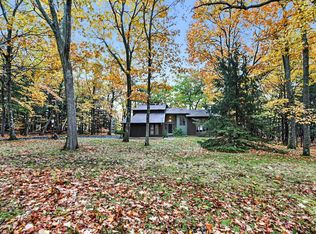 98 Beaver Dam Rd, Voorheesville, NY 12186