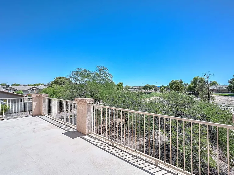 223 S 119th Dr — Photo 10
