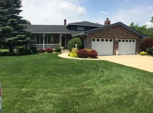 8944 Schafer Dr, Saint John, IN 46373