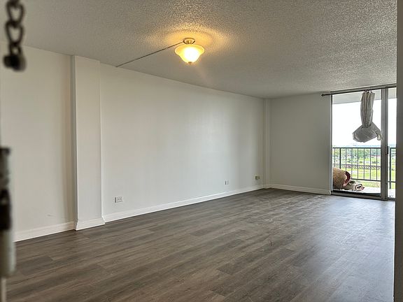 4th image of 7039 San Pedro Ave APT 610