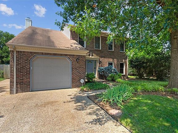 5th image of 445 Mayfield Pl