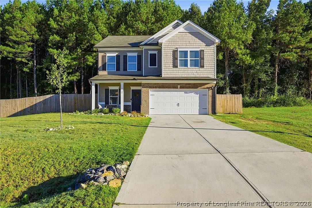 4 bed, 2.5 bath, 2122 sqft, $2,295 — Photo 1