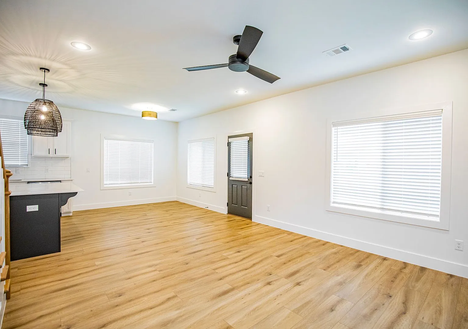 715 N. Mt. Olive Street — Photo 3