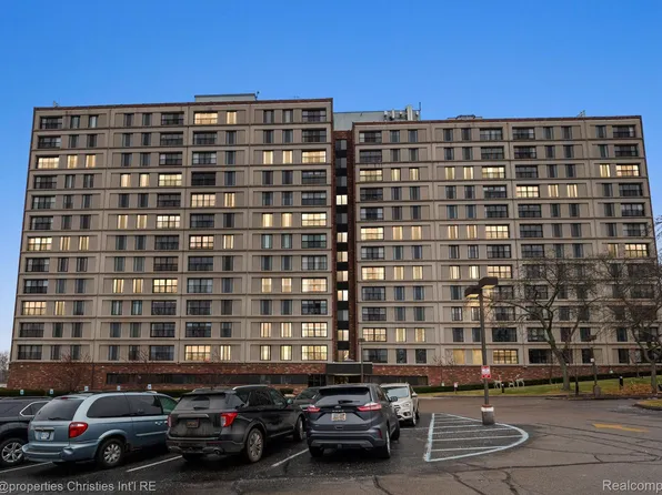 21800 Morley Ave APT 402, Dearborn, MI 48124