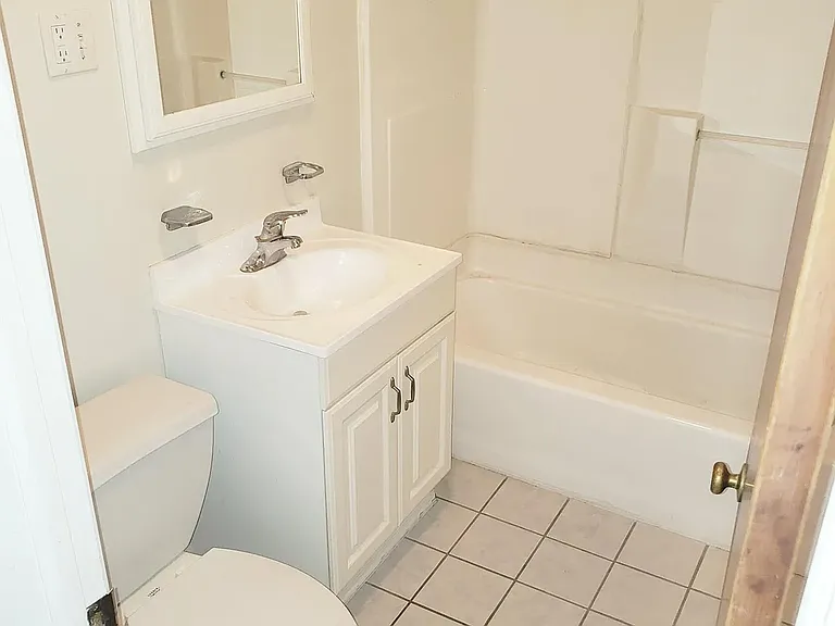 168 Spring Garden St #168 — Photo 6