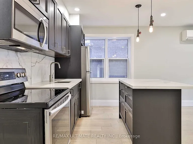 8 Grafton Ave #MAIN — Photo 1