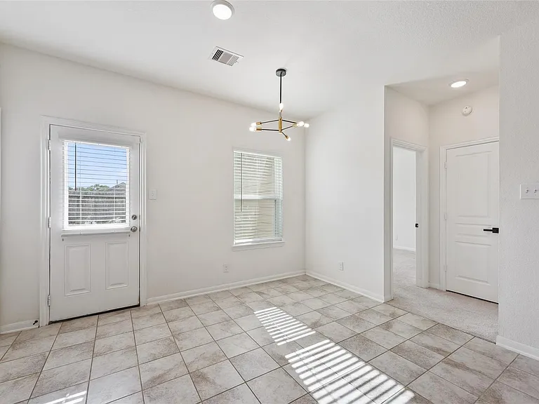 5006 Fairwater Ct — Photo 8