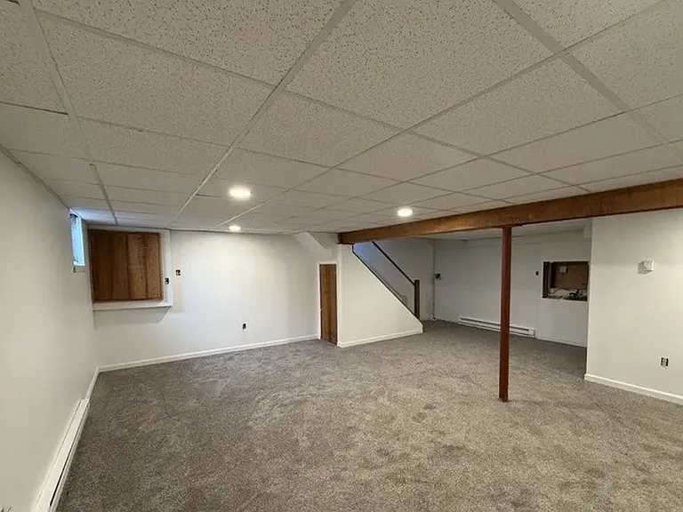 447 Garland Cir — Photo 16