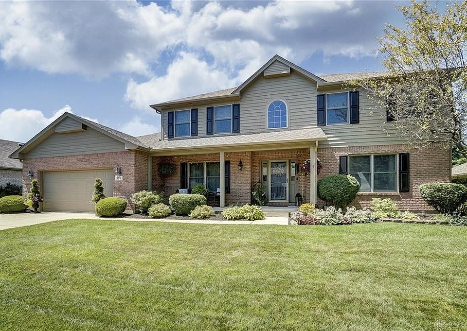 1st image of 319 Shadowood Dr