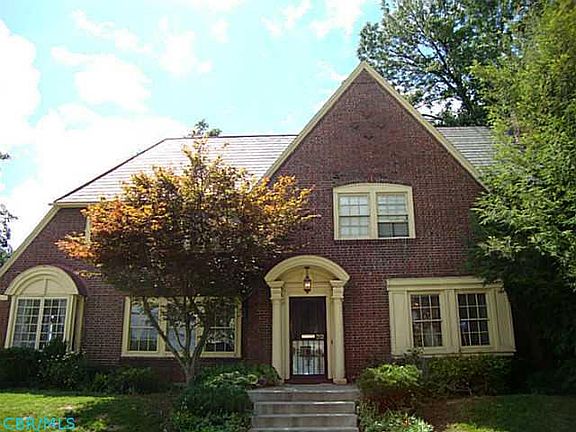 2nd image of 93 Parkwood Ave