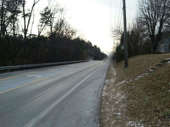 4th image of 1409 Rogers Ln