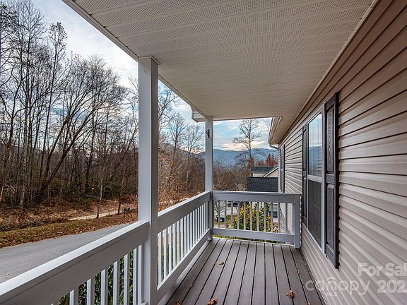 3rd image of 263 Newberry Dr