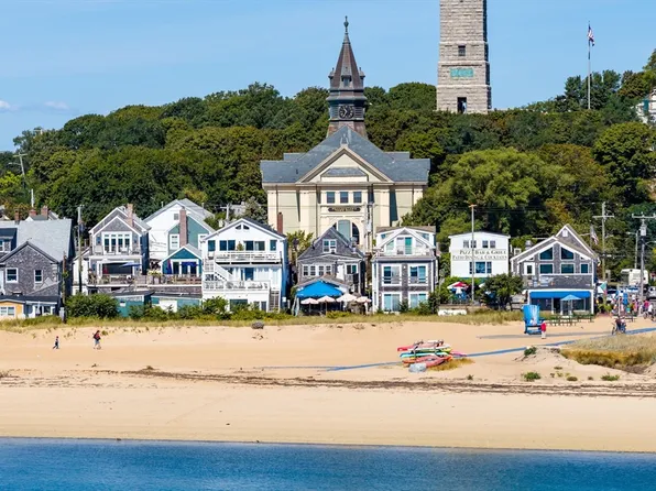 269 271st St, Provincetown, MA 02657