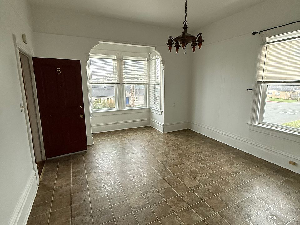 Living Room/Bedroom area of Studio