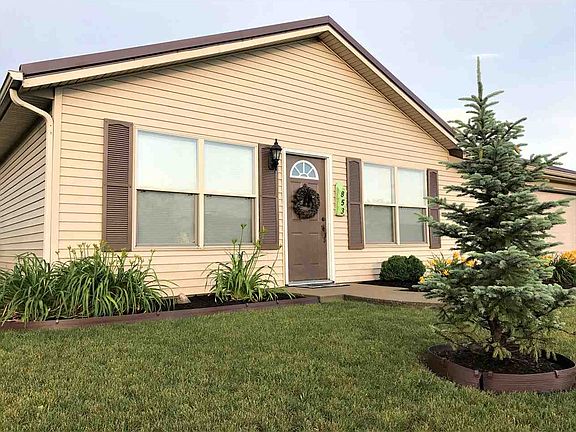 2nd image of 853 S Redstone Ct