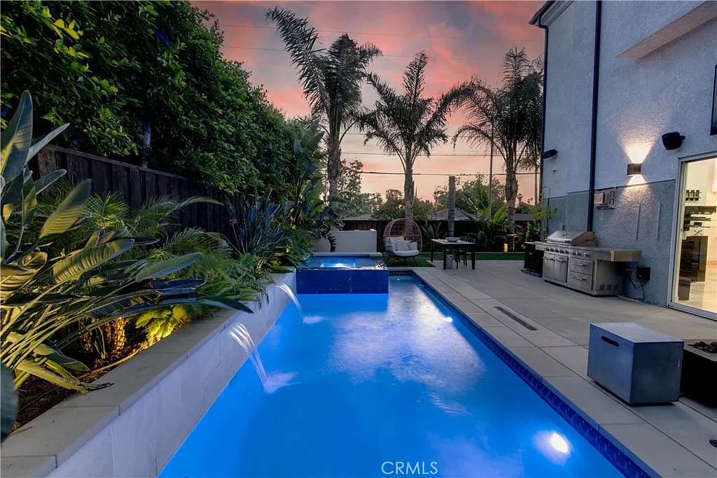 3 bed, 2101 sqft, $6,000 — Photo 3