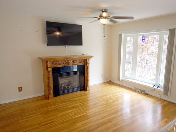 4th image of 5811 N Graceland Dr