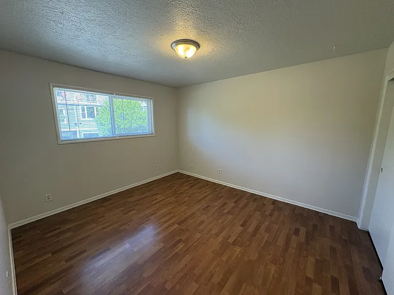 8220 N Edison St — Photo 28