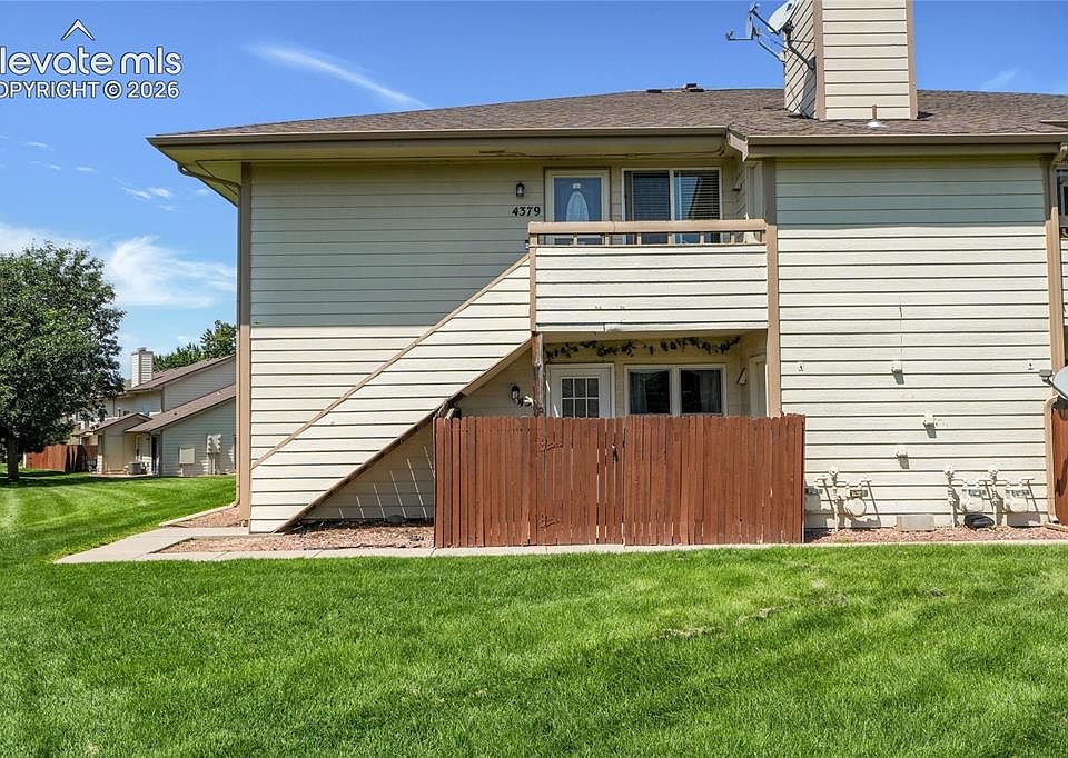 1st image of 4371 Hunting Meadows Cir