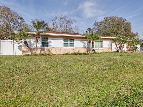 2nd image of 1511 W Park Ln