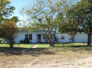 400 Yarbro Rd, Sunset, TX 76270