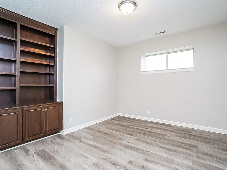 101 Digby Ct — Photo 10