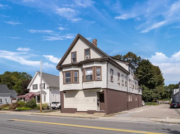 159 E Central St, Franklin, MA 02038