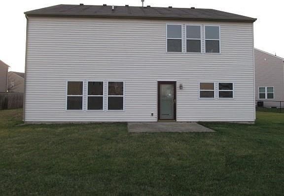 3rd image of 7838 Edgemanor Ct