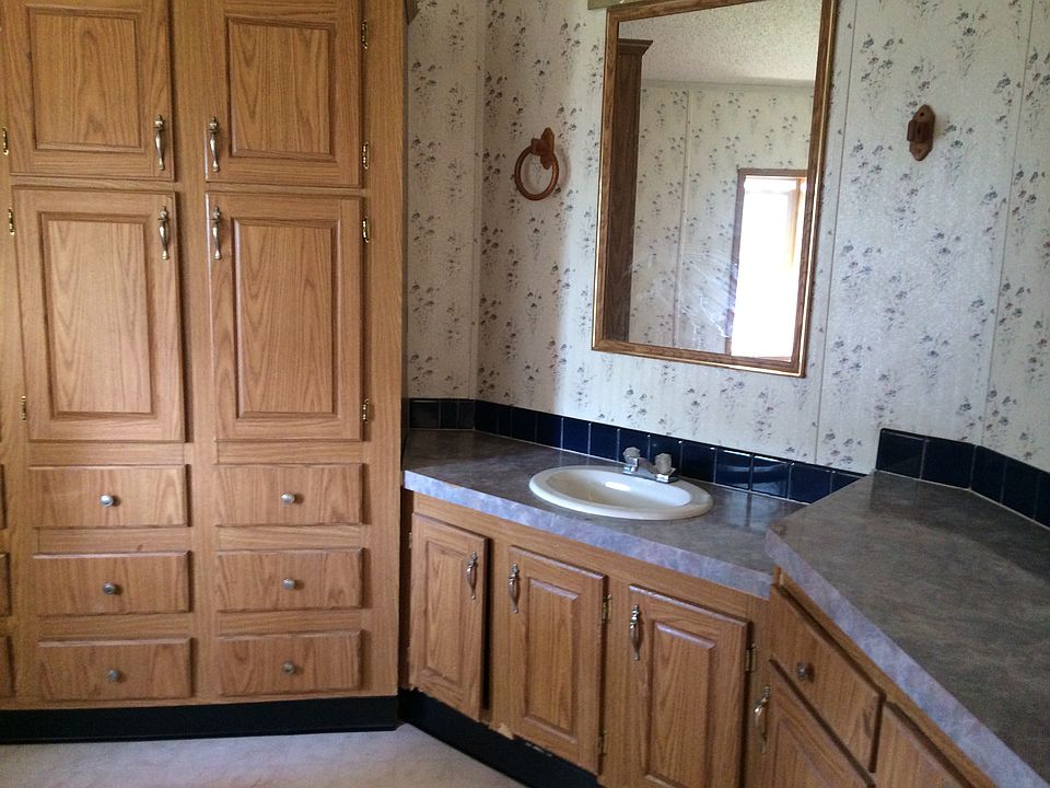 2nd image of 419 Meadow Rose Ave