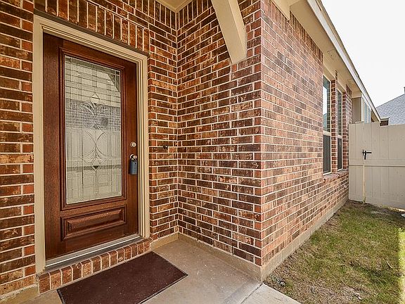 3rd image of 1523 Summer City Dr