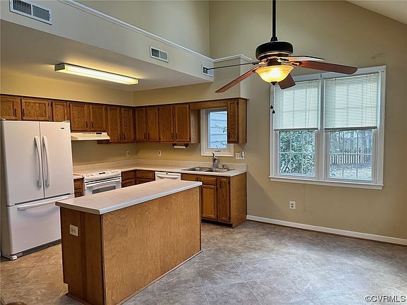 4th image of 9214 Camptown Ct