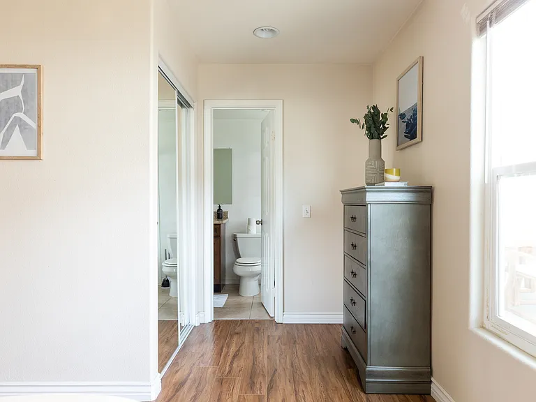 1612 Chalcedony St — Photo 14