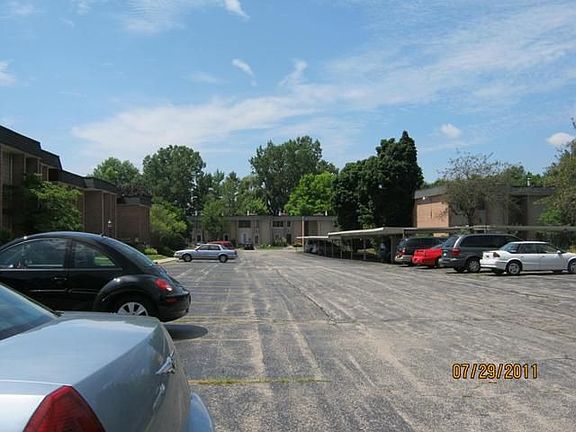 5th image of 1470 S Saxony Dr SE