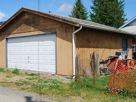 2nd image of 5130 N 47th St