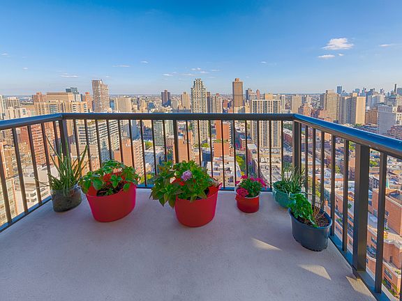 4th image of 171 E 84th St APT 34B