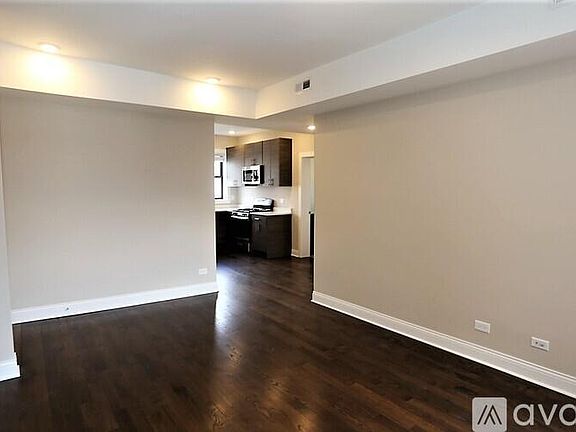 5th image of 2228 N Sawyer Ave APT 3E