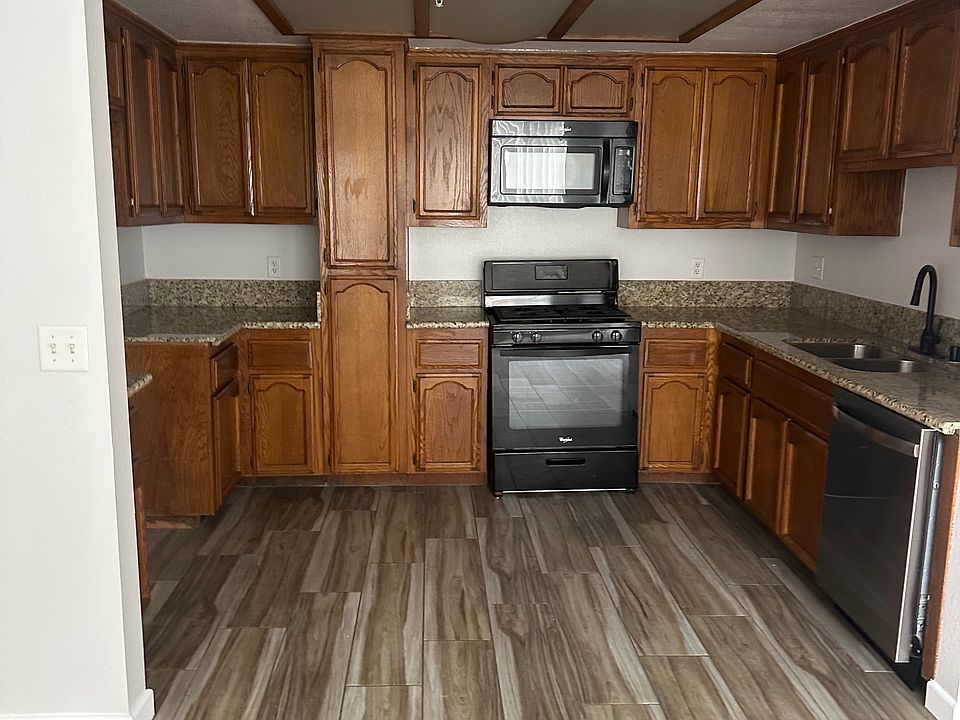 2nd image of 1401 Hillandale Ave #5
