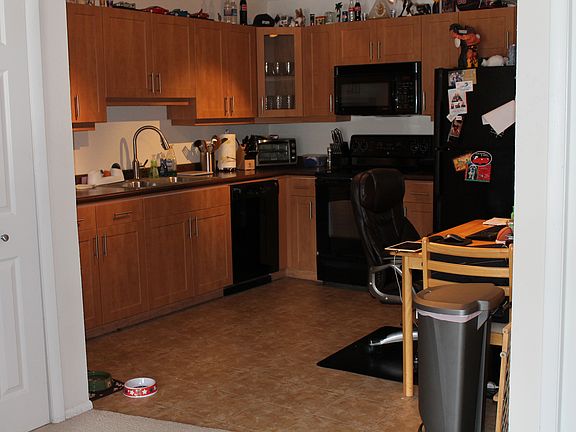 5th image of 10523 Waterview Ct