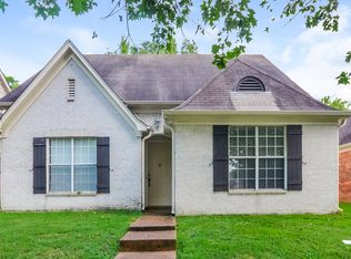 8725 Macon Rd, Cordova, TN 38018