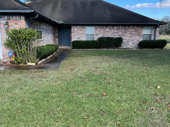 2257 Ridgewood Dr, West Columbia, TX 77486