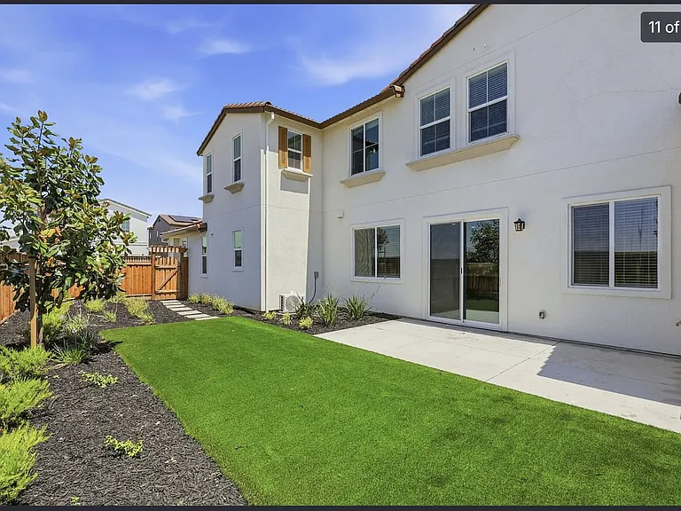 604 E Salamanca Ln — Photo 13