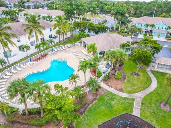 3635 Pine Oak Cir APT 102, Fort Myers, FL 33916
