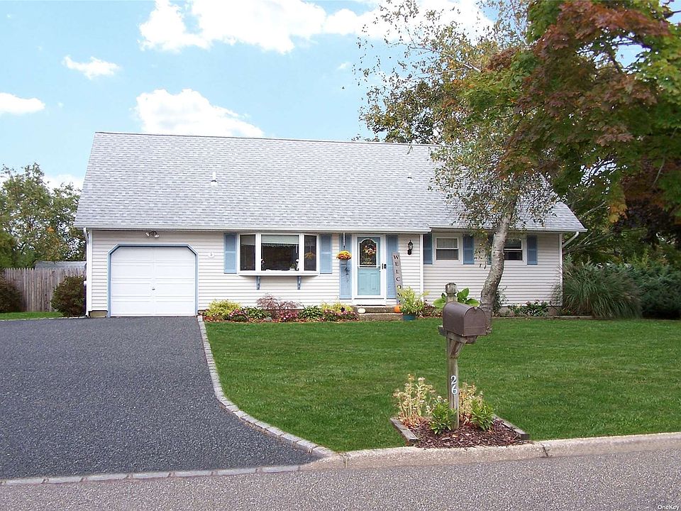 26 Camille Lane, East Patchogue, NY 11772 Zillow