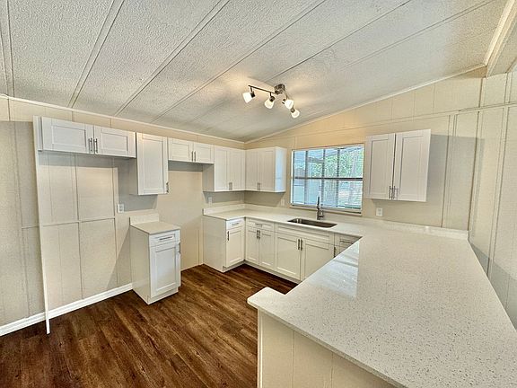 3rd image of 1252 Henderson Creek Dr Lot 3