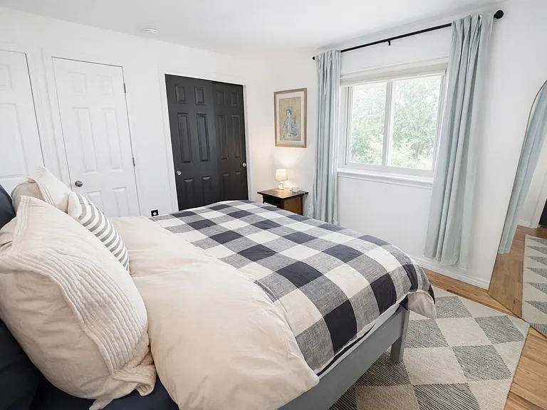 2nd Bedroom Queen Bed