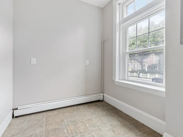 141 Longwood Ave #1 — Photo 8