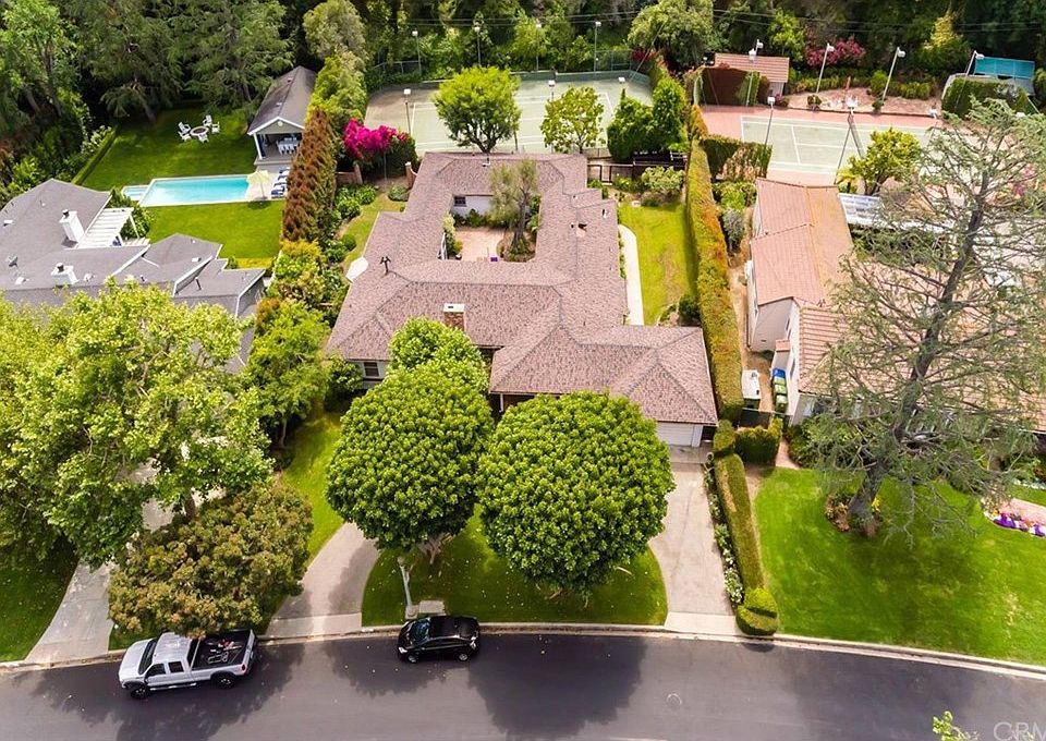 249 Homewood Rd, Los Angeles, CA 90049 | Zillow